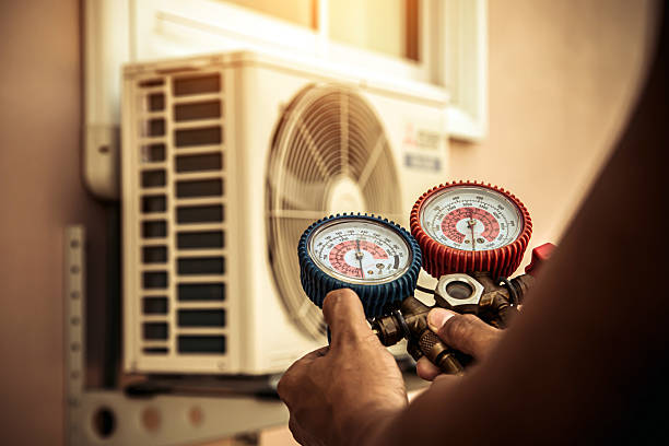 Professional Hvac technician working in Barre, MA